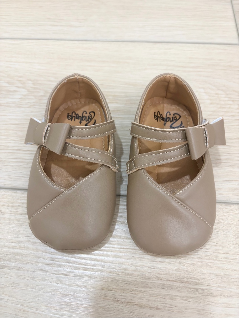 Source Unknown Tan Bow Strap Baby Mary Jane Shoes